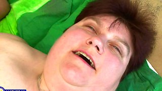 Mature BBW with shaved puss gets fucked in doggy style - Mileva