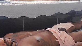 She Pretended Not to See Him Lying to Me but Realized That She Was Masturbating Out of Horny