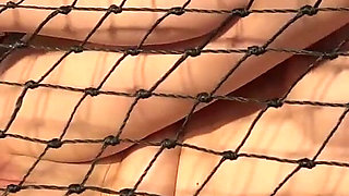 Alice Trapped and Dangling in Net Getting Vibed