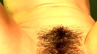 Pulled amateurs close up car sex
