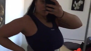 Mirror Flaunting Before a Gym Session!