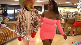 Sucking off my Sugar Daddy Clown at the College Mall