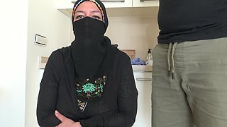 A Syrian Refugee Makes Her First Porn in France