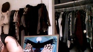 Hot amateur webcam teen masturbates for their fans