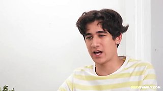 Stepsister Payton Preslee needs stepbro's big dick - rough doggy style & BJ