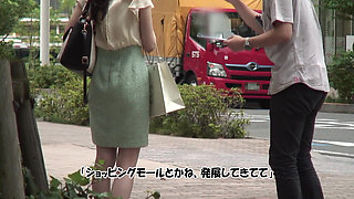 A041b05 Swaying E-cups! the Wife Who Can't Stand It Anymore Gets Erotic and Disturbed