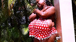 Hot Black Maid Does Some Webcam Black and Ebony