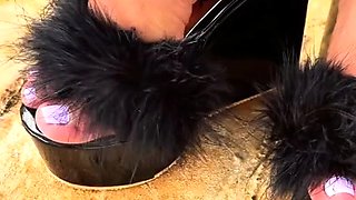 Amateur Foot Fetish Girlfriend Sucks and gives a Footjob