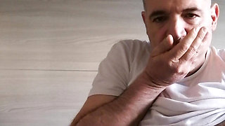 A Quick Wank to Calm My Lust as Soon as I Get Out of My Comfy Bed
