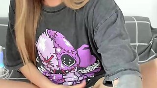 Tranny amateur solo big tits masturbates in high def