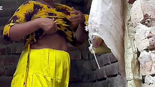 Indian deshi vhabi shower