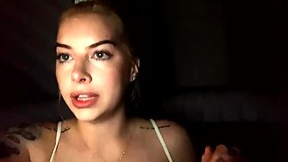 Big boob brunette masturbates on webcam