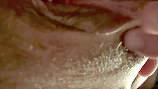 Playing with my pussy, Solo squirt mission