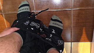 Horny Husband Caught His Wife Washing Her Hair in the Bathroom and Fucked Her