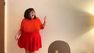 Velma is a slut for her neighbor