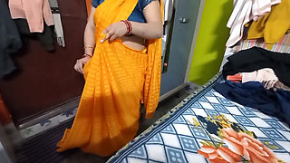 Very Beautiful Bhabhi in Yellow Saree