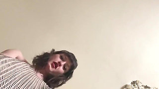 Vivienne L'amour - Giantess Swallows You Whole