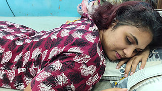 Ass Kiss Romance, Malayali Girl Hot Ass Kiss with Romance in Nighty