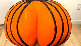 Amateur Mature MILF Striptease On Webcam