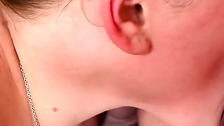 Piggy Rose Eats Blaizeybby's Pussy
