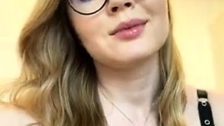 Flashing amateur babe Fae Corbin public masturbate