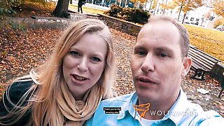 Ronny's czech public agent trailer