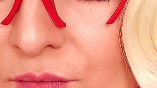 Asmr: Vinyl Nitrile Gloves (blogger in Latex Rubber Halloween Costume)