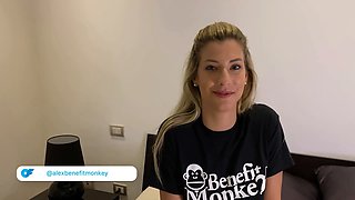 BIONDA SLUT Shona River intervista porno HARD racconta esperienze poi MI SUCCHIA IL CAZZO – Benefit Monkey