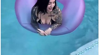 Sweet But Not Innocent Babe Magnumb Blows After Date
