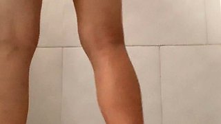 Solo jerking till cumming on mirror