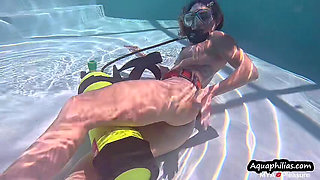 Scuba Flexing Muscle Stepmommy