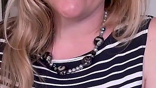 Chubby MILF Jewels Will Entertain You with Her Big Tits and Neatly Trimmed Pussy
