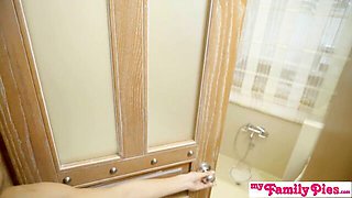 My Family Pies featuring Veronica Leal and Savannah Sixx's female orgasm porn