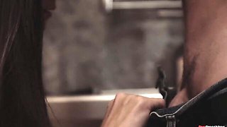 Cum in mouth video with witching India Summer and Van Wylde from FAMILYxxx