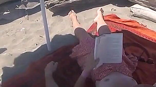 Risky Handjob on the Canary Beach Caught Reading a Book - Misscreamy