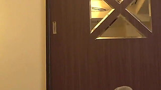 I Seduced and Got Laid! Gorgeous 30-something Masseuse Vol. 2-1