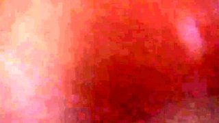 Elle baisse sa culotte pour une baise amateur en franais