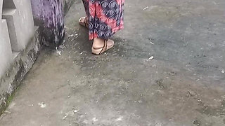 Bhabi Pissing Outdoor Showing Pusssy, Ass, Boob