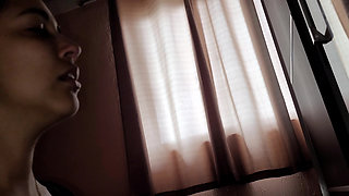 Sensitive Nose Mirrored Sneezing