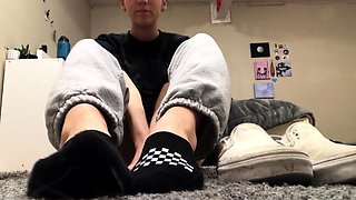 stinky feet anyone