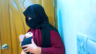 Egyptian Hot Maid Gets Super Horny & Start Masturbat in Office Room & Boss Start Handjob by Saw Her