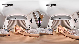 Mouthful of fresh sperm for Angel Ayyla - TmwVRnet