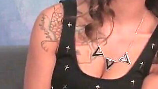 Tattooed Handjob Queen Sasha Foxx Makes You Explode