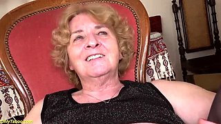 Granny Noretta First Time Anal Sex - 79 Year Old Grandma Takes Black Dildo