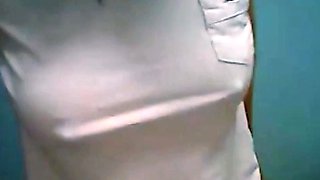 Filipina babe reveals big boobs and pussy on Skype