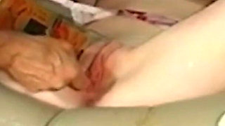 Mature MILF Bound Tight for Mousetraps and Wax