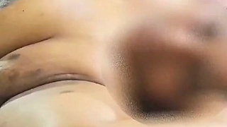 Mallu Girl Gets Oil Massage, with an Happy Ending