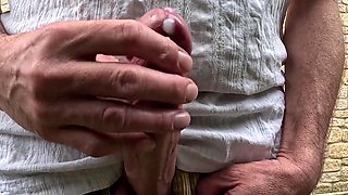 British DILF Rockardglans Edges Massive Cock in Close-Up Outdoor Clip with Filthy Dirty T