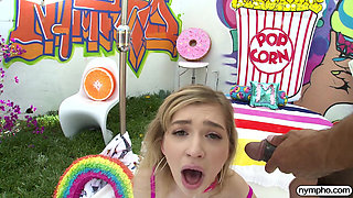 Mackenzie is a squirt machine