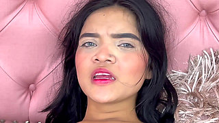 Gomelita Sampras Discovers How a Fuck Machine Works